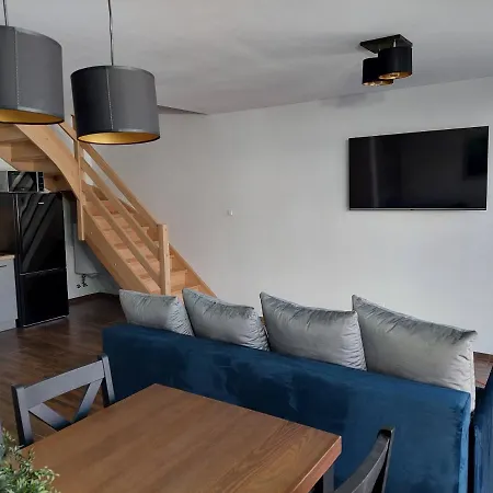 Flaming Chabrowy Budynek B רובי