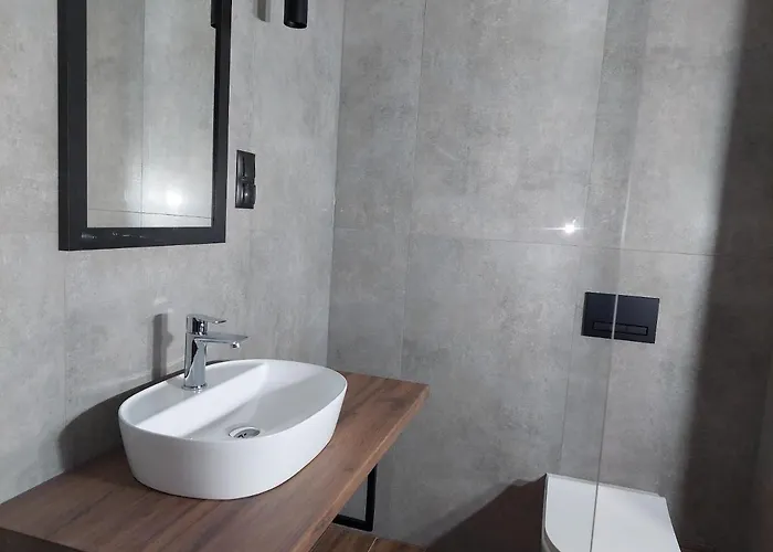 Flaming Chabrowy Budynek B 公寓